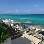 Oleo Yalmakan Cancun